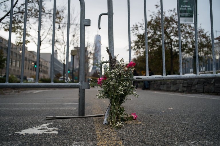 Flowers in remembrance of the NYC terrorist attack victims.
